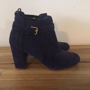 Dolce Vita Blue suede ankle boot size 7