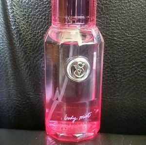 ⭐ Bombshell fragrance mist VICTORIA'S SECRET💜