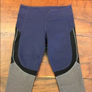 Alo yoga crop bottoms