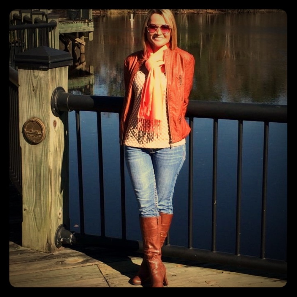 Meet your Posher, Teresa