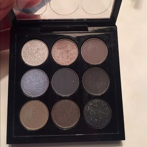 MAC Navy Times Nine Eye Shadow X 9 barely used
