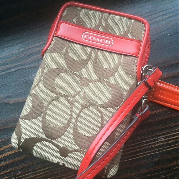 Coach Handbags - Coach wristlet priced to sell