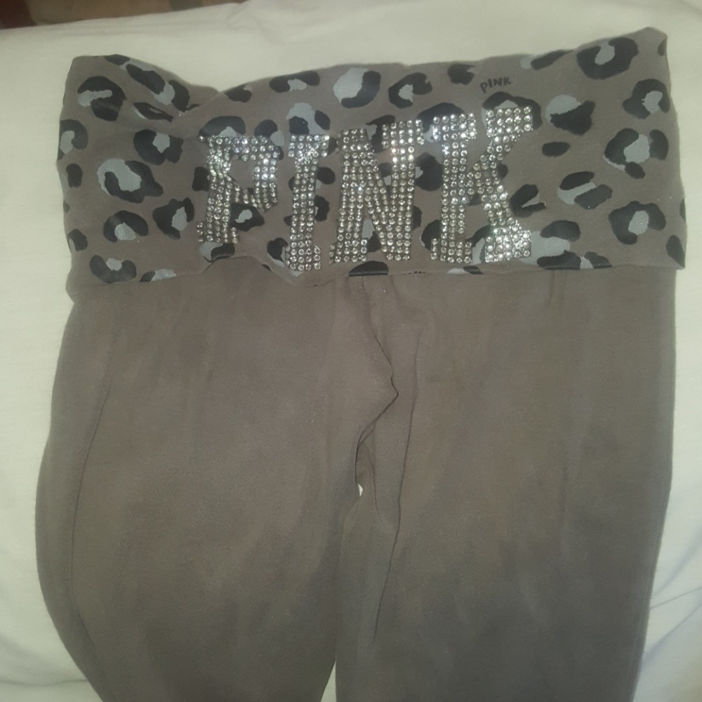 Vs pink yoga pants