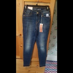 BNWT size 0 Rockstar jeans