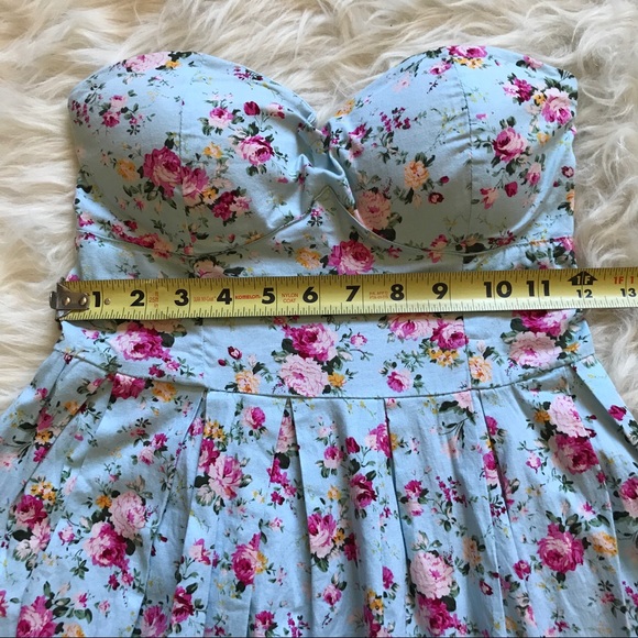 Strapless Floral Dress - Picture 6 of 8