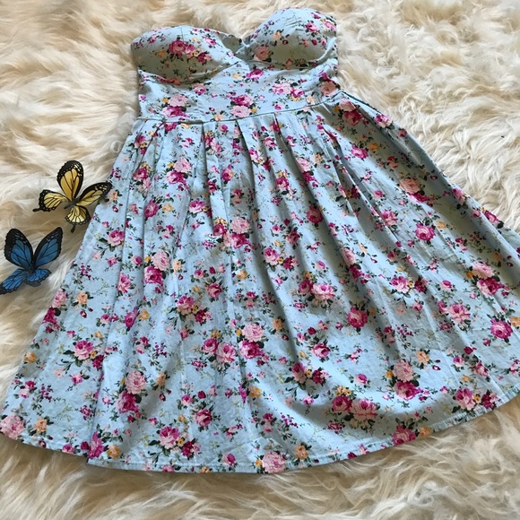 Strapless Floral Dress - Picture 7 of 8