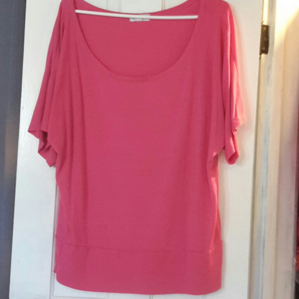 Pink scoop neck top