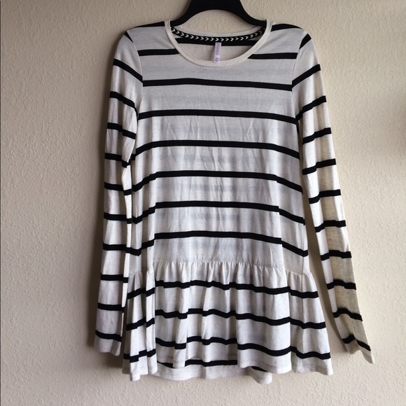 Xhilaration Tops - Peplum Tee