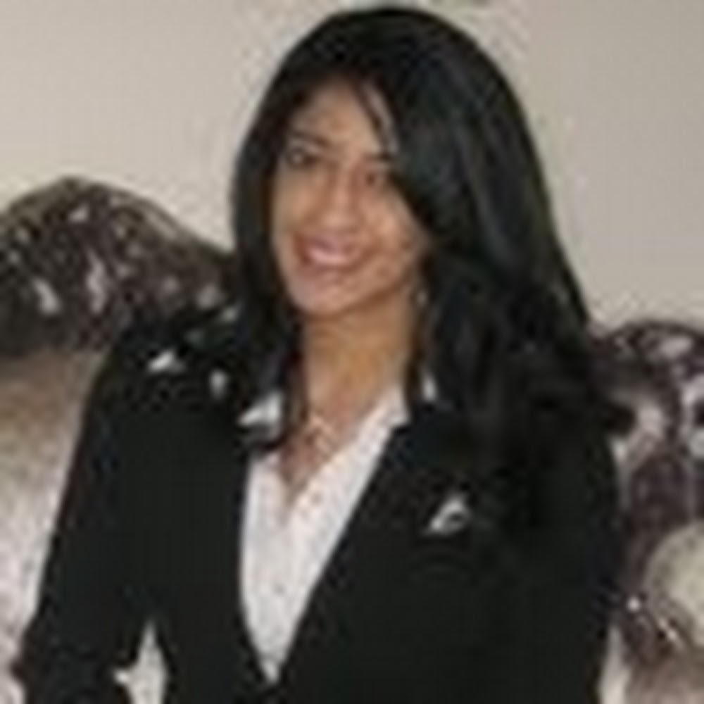 Meet your Posher, Monica