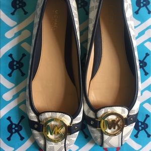 Brand new Michael Kors flats