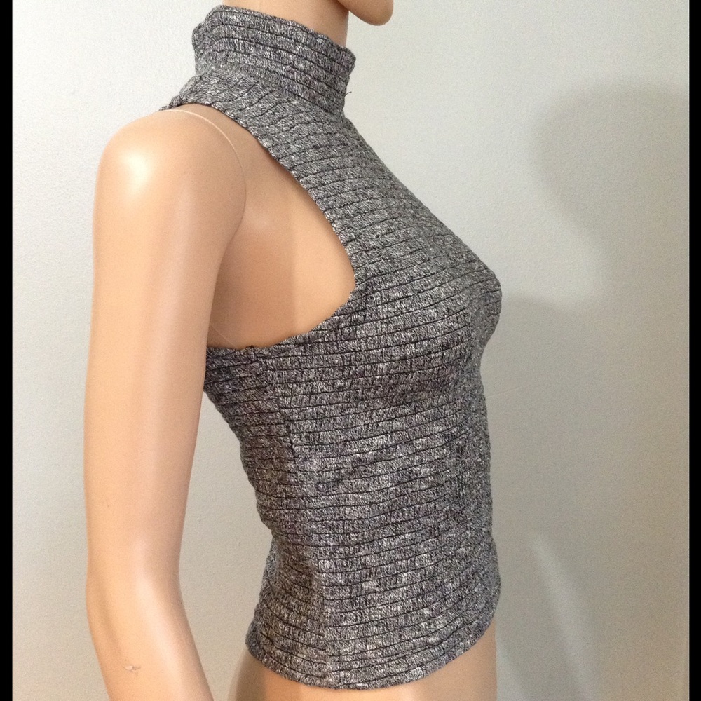 Smocked Crop Top - Picture 2 of 8