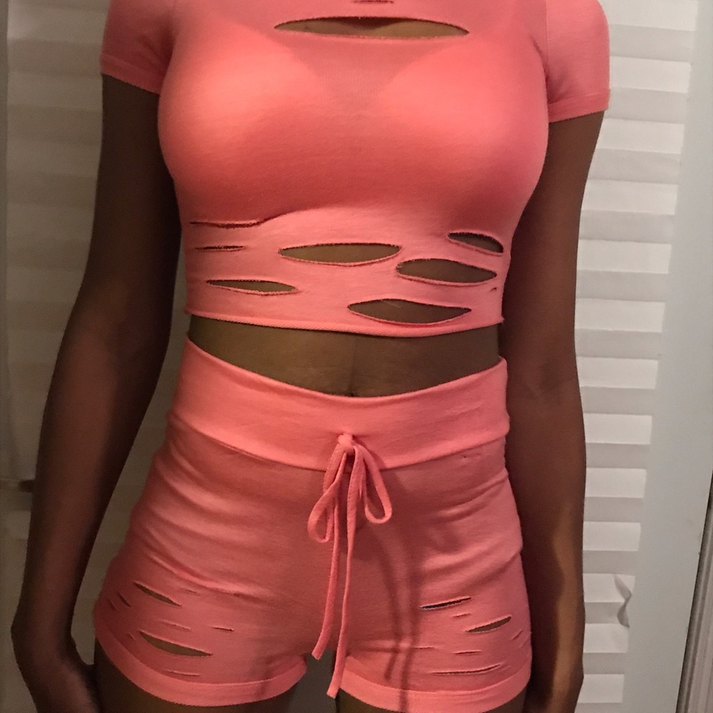 Coral short set