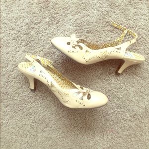 Nude Bettie Page kitten heels from ModCloth