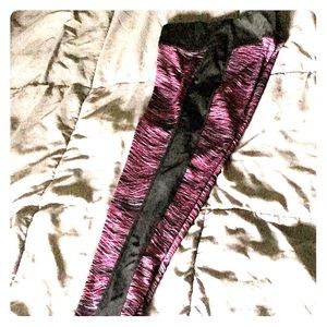 Pink print leggings