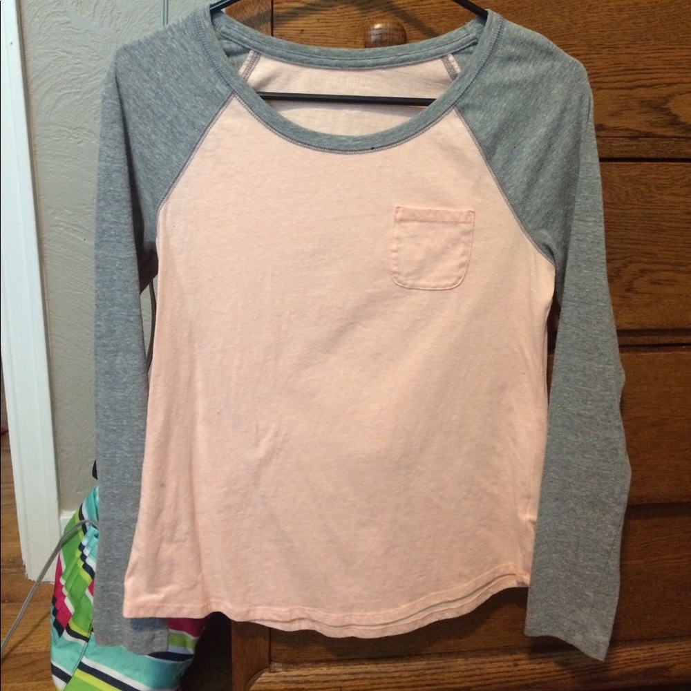 Baseball style T