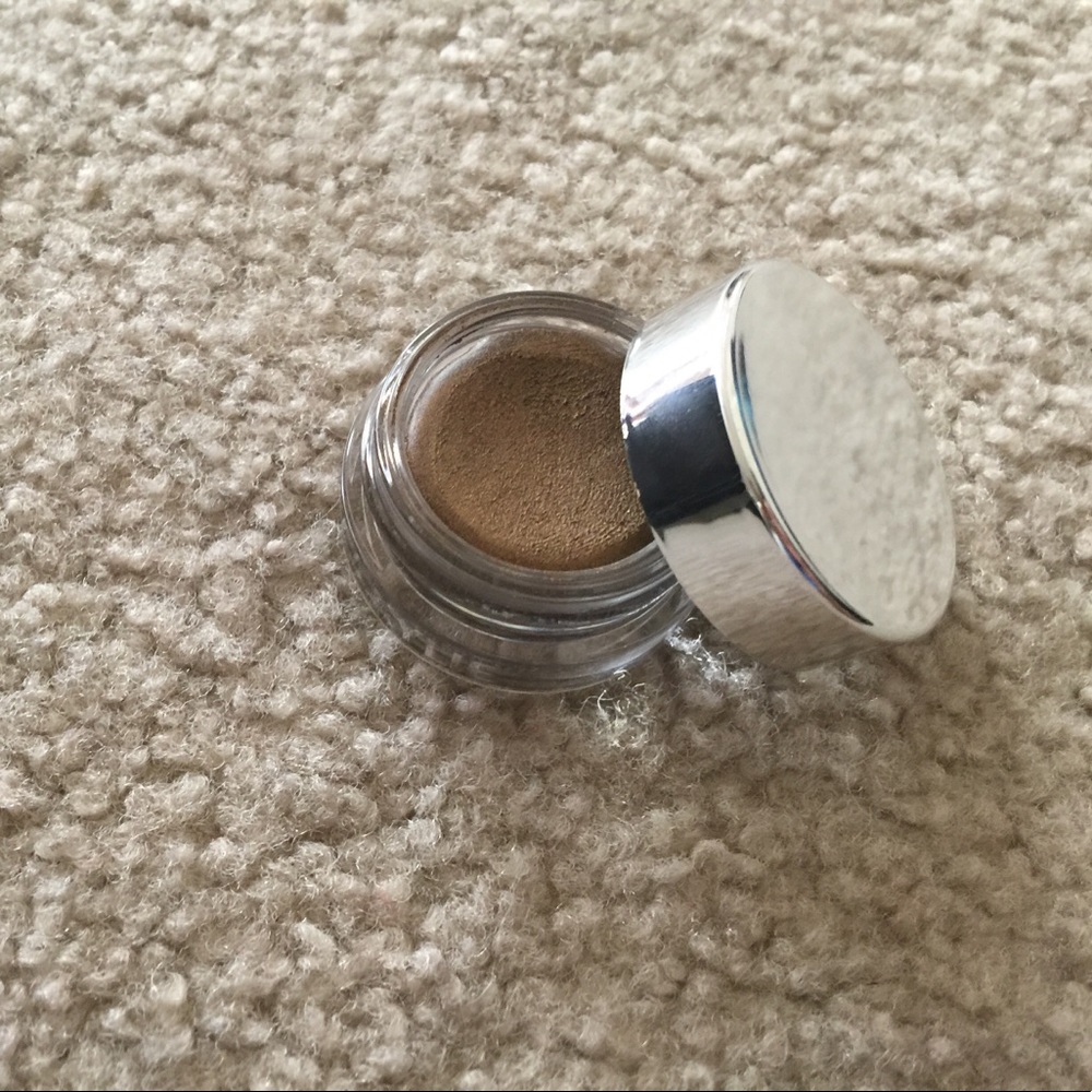Kylie cosmetics cream eyeshadow :camo