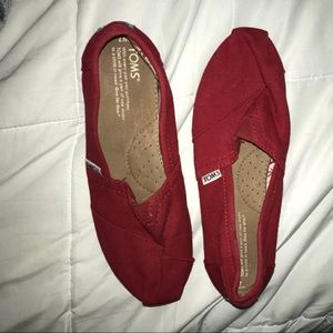 Selling size 7 red TOMS-worn 3 times