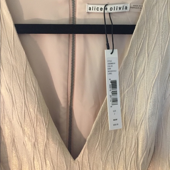 🎉HP 💓⭐️ Alice+Olivia gold dress, 2