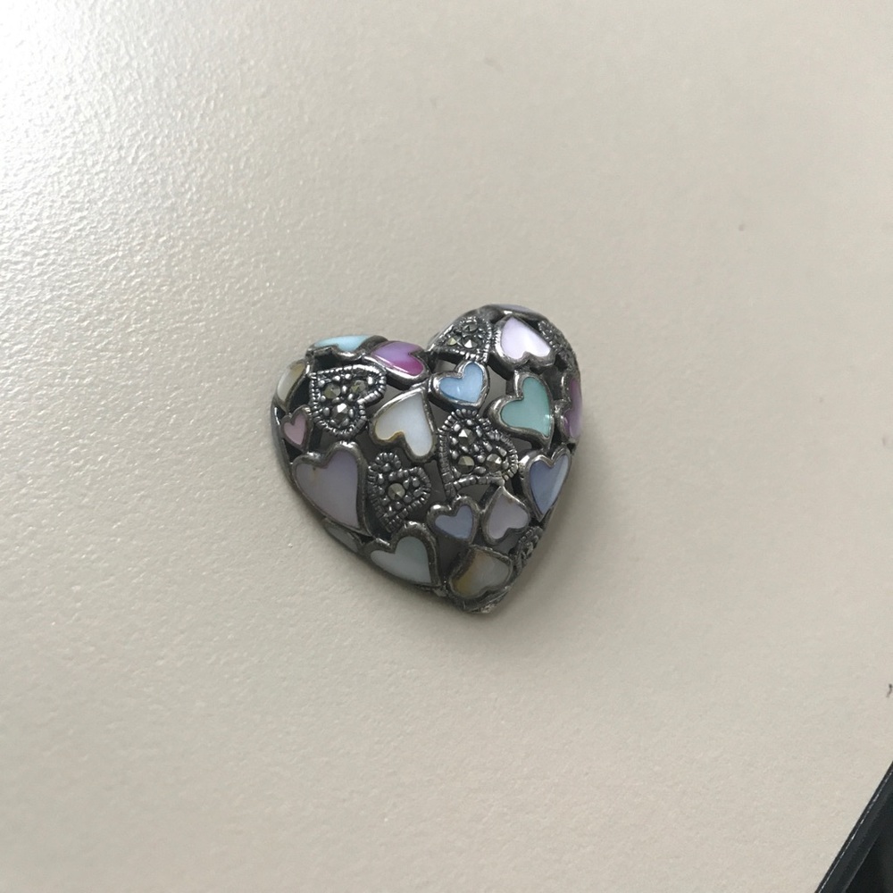 999 Silver heart pendent with mother pearl