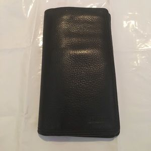 Fossil Leather Checkbook