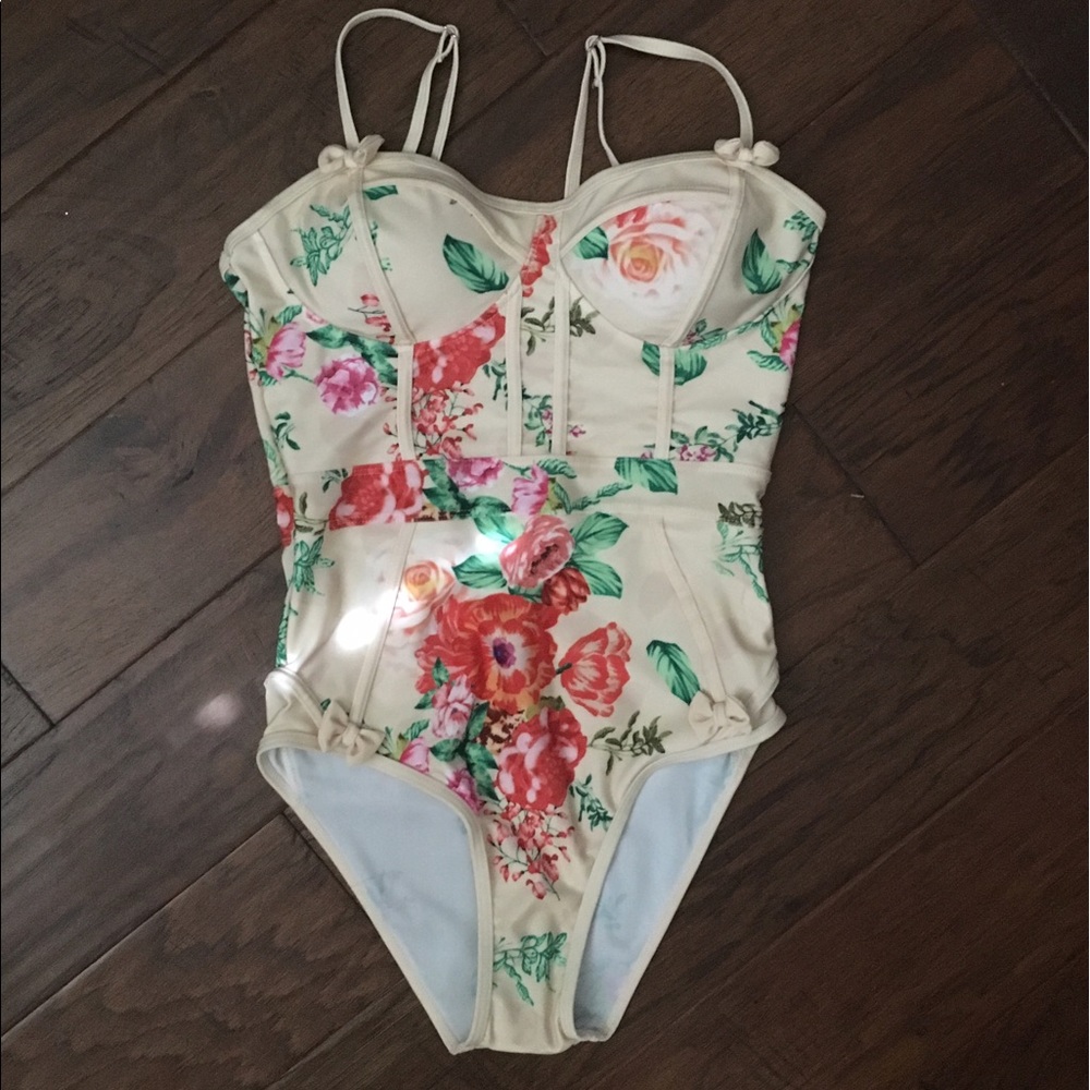 NWOT Cream Colored Floral one-piece swimsuit