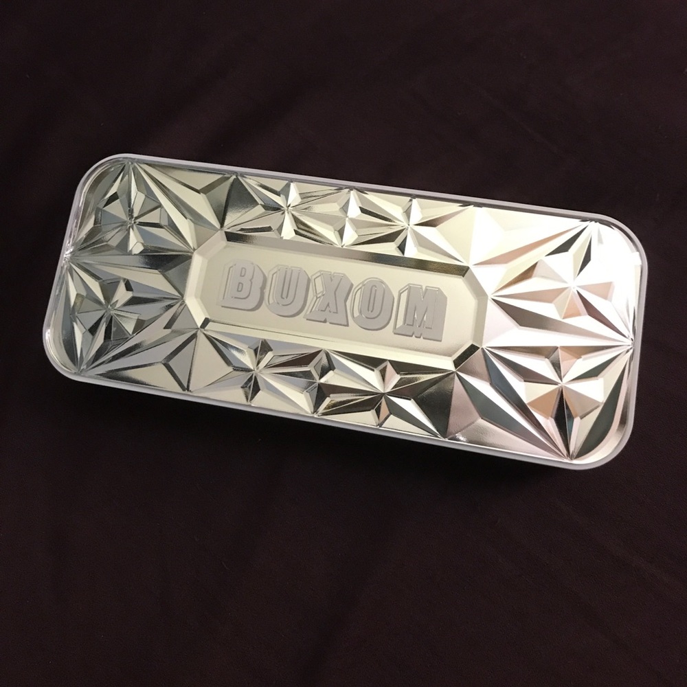 BUXOM Limited Edition Refillable Palette - Picture 4 of 9