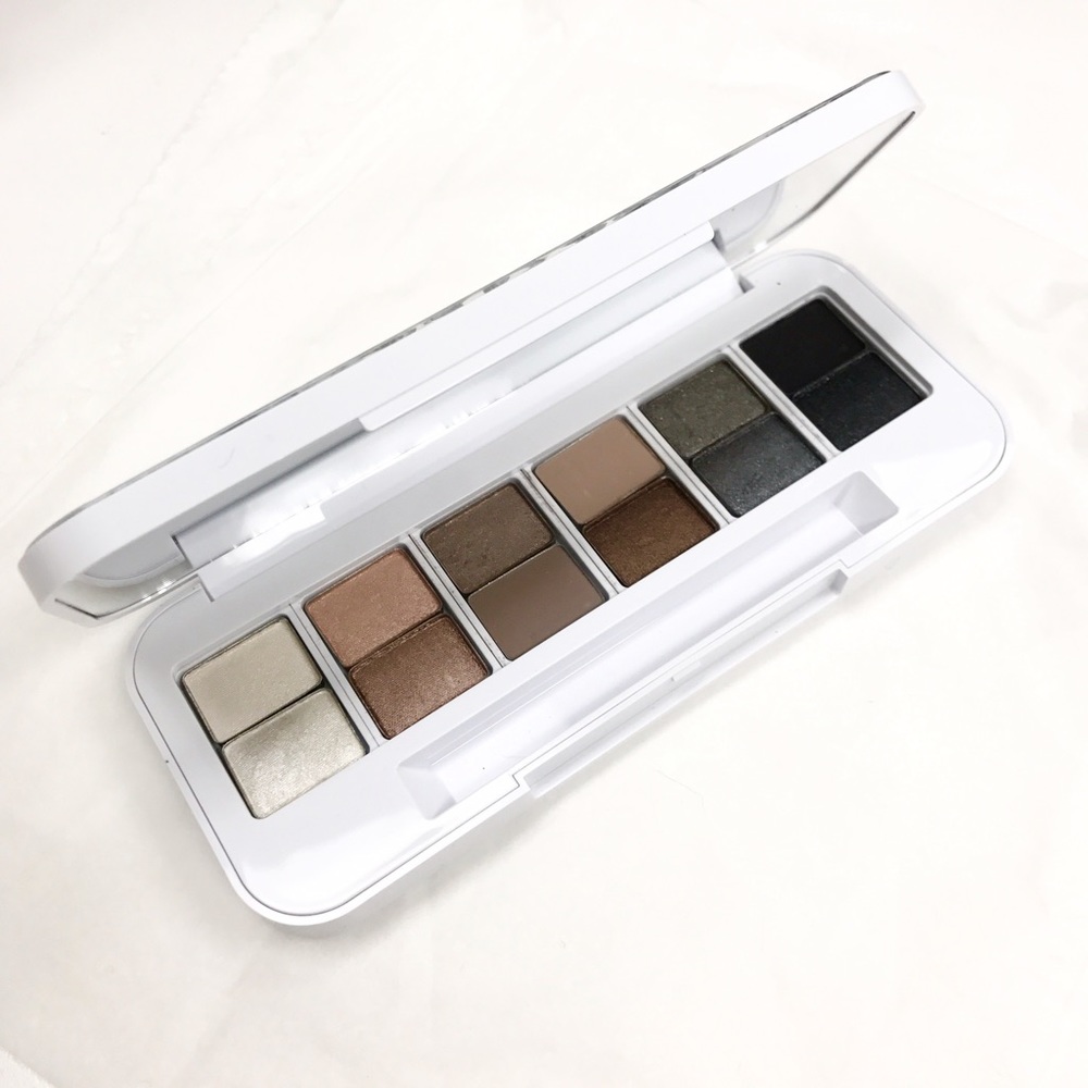 BUXOM Limited Edition Refillable Palette - Picture 6 of 9