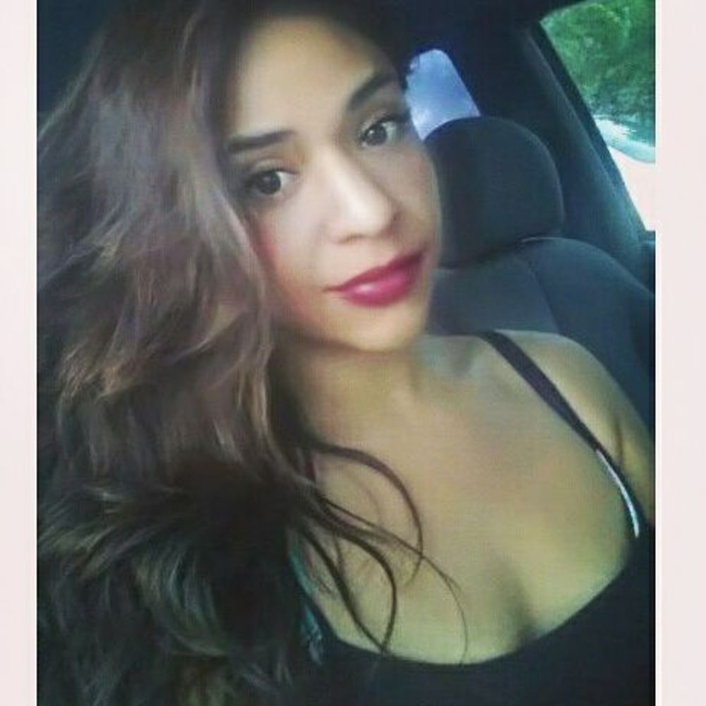 Meet your Posher, Yvette