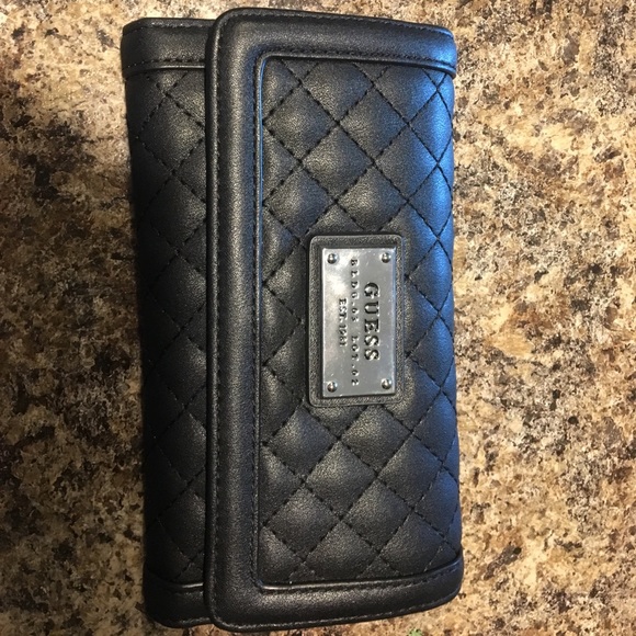 Black Guess Wallet - Picture 1 of 2