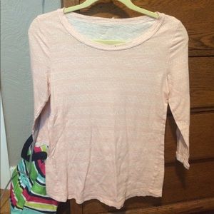 Adorable top with fun pattern and stripes