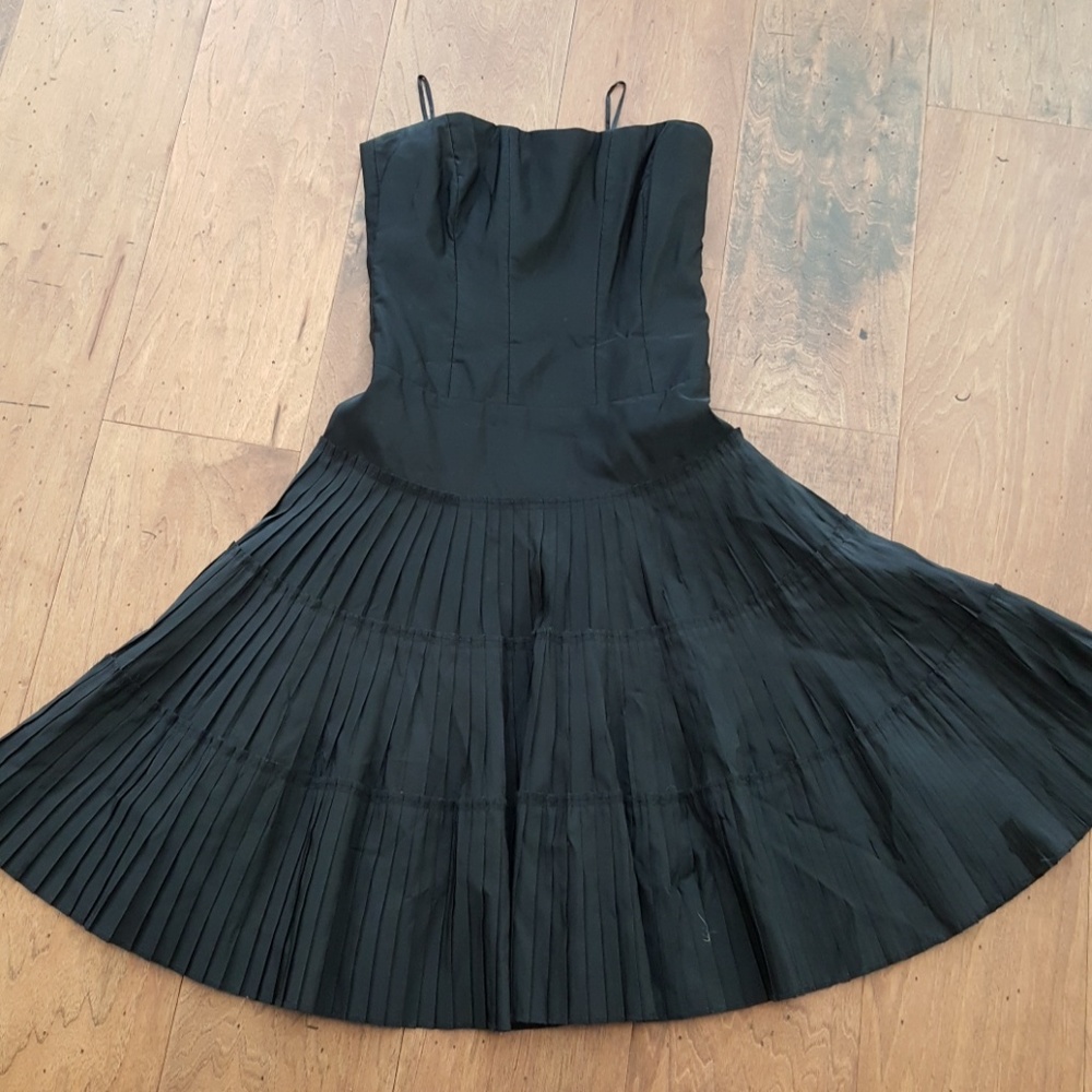 Nicole Miller Women's Strapless Dress