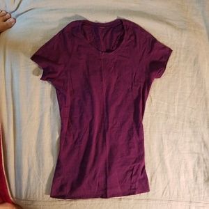 Lululemon tee size 2