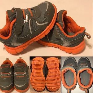Baby 👶 Grey & Orange Garanimals shoes  Size 5