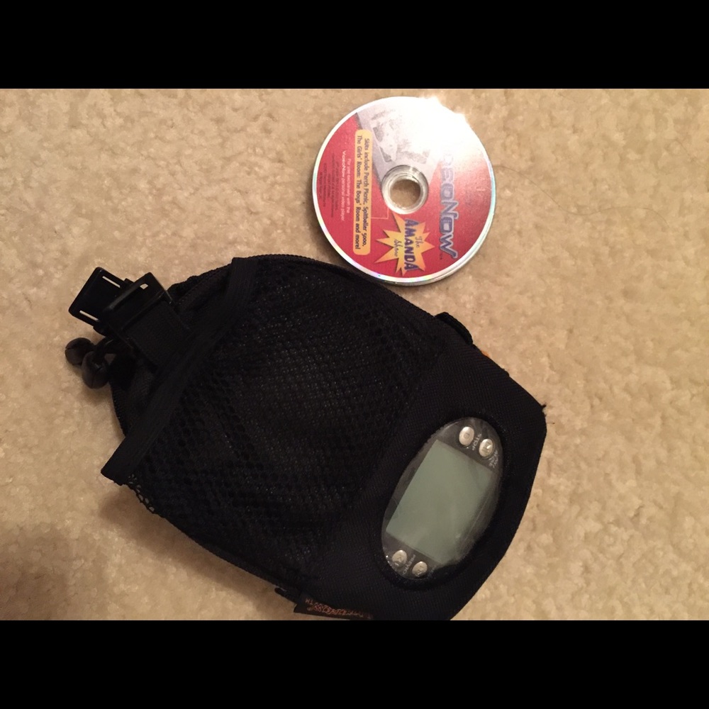 Video now with 6 Moviês and black case included