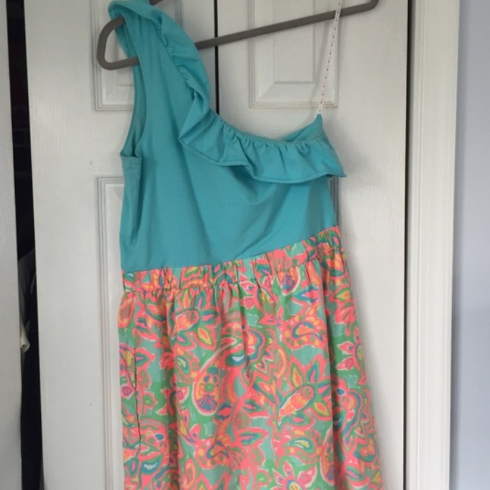 Lilly Pulitzer stretch size 8
