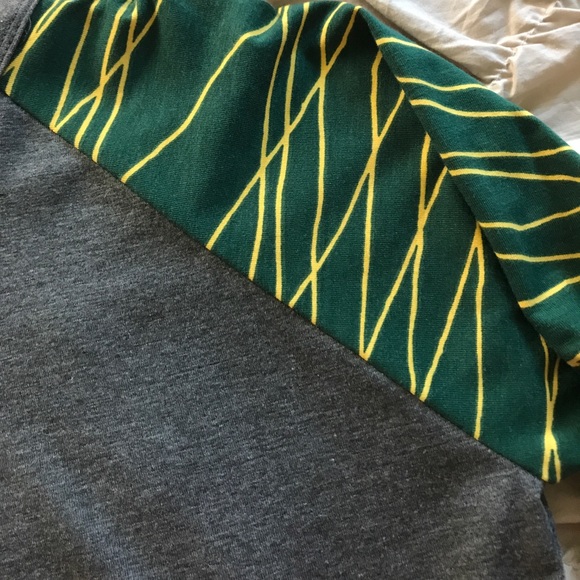 Lula Roe Randy - XS - Picture 2 of 3