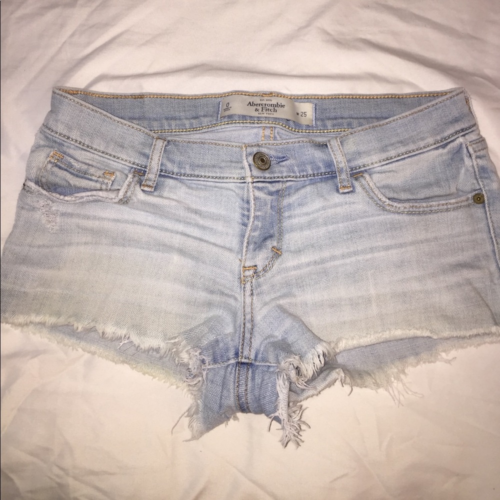 Abercrombie & Fitch Light Wash Short Jean Shorts