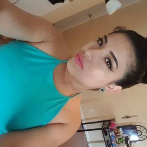 Meet your Posher, Daniela