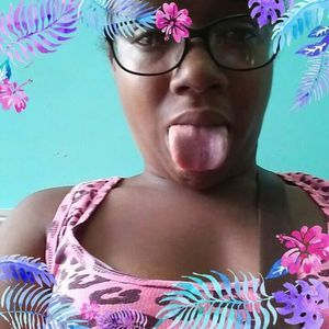 Meet your Posher, Queenbean