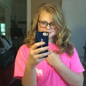 Meet your Posher, Ashlyn