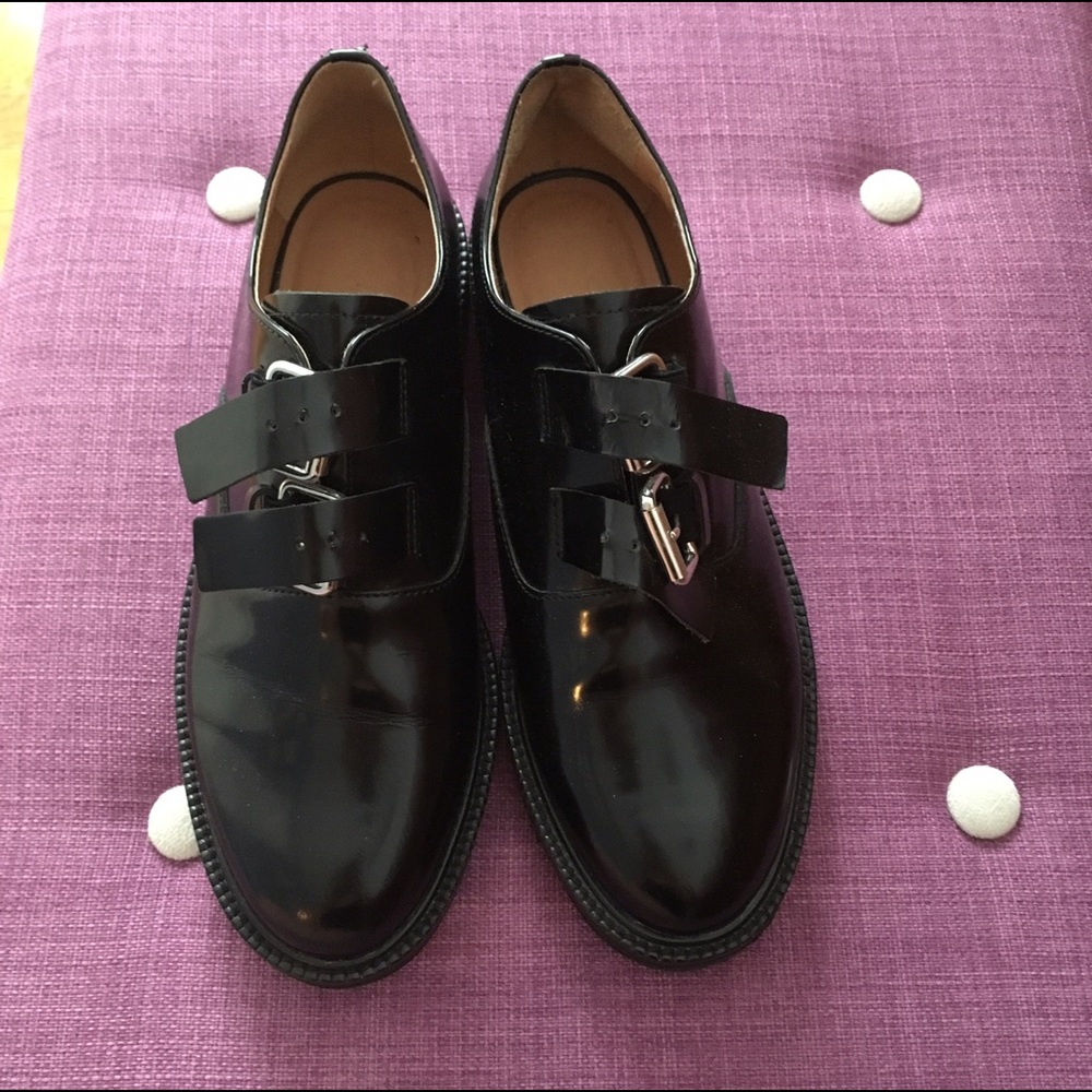 Real Leather Buckle Loafers