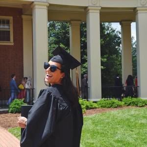 Meet your Posher, Alyssa