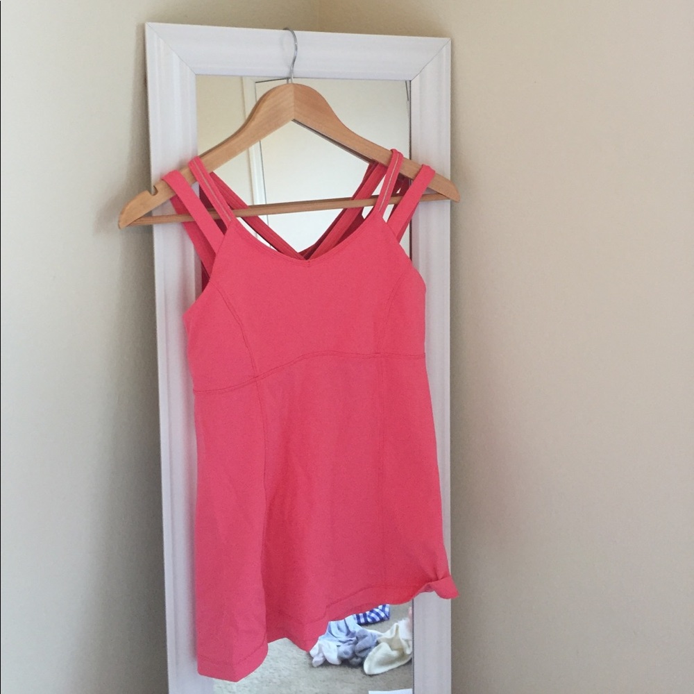 Lululemon tank