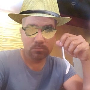 Meet your Posher, Abraham