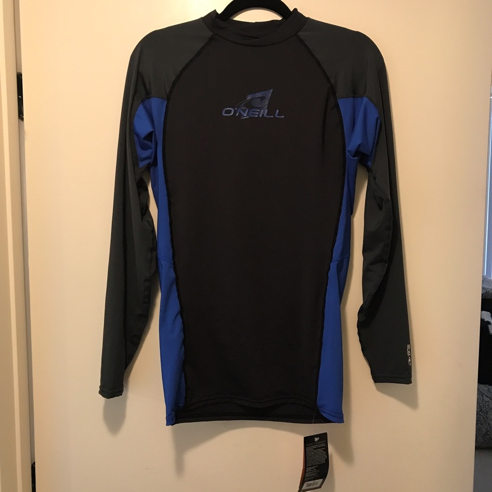 NWT O'Neill rash guard long sleeve surfing shirt