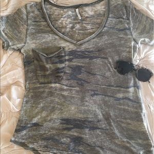 Camo Z Supply V-neck