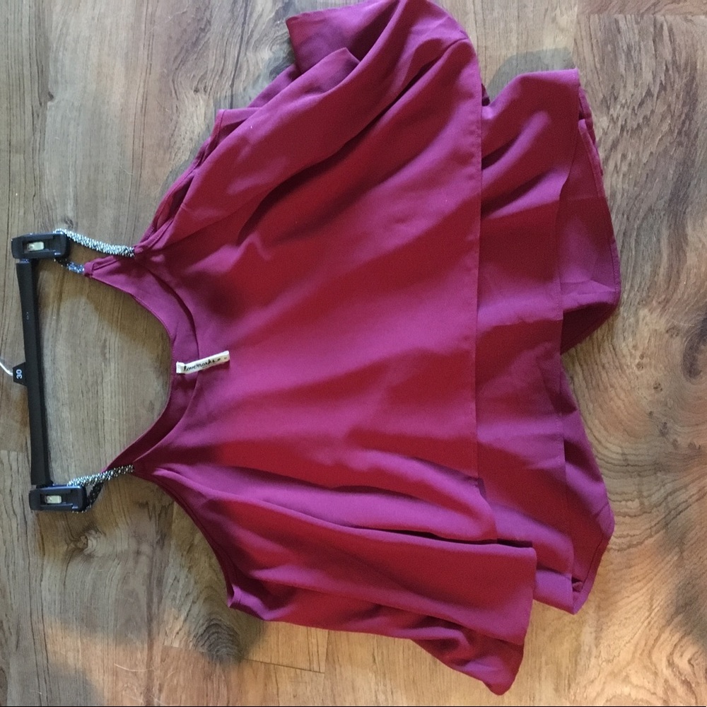 Red Top - Picture 1 of 1