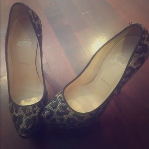 Size 39 jacquard daffodiles Louboutins
