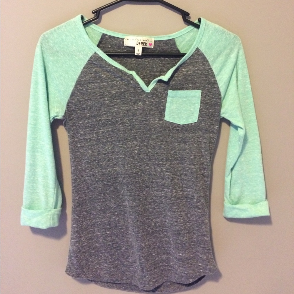 3/4 sleeve t shirt