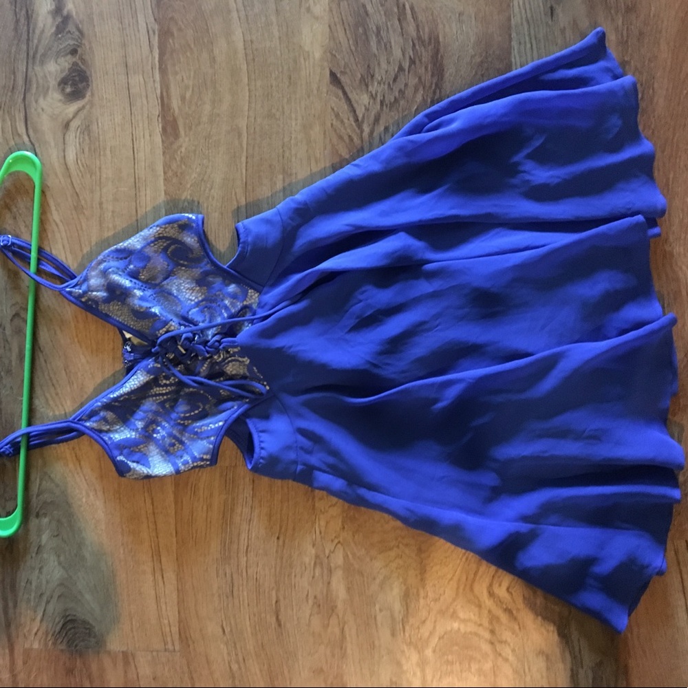 Blue dress